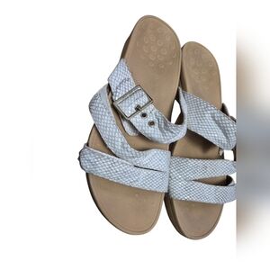 Vionic White Sandals with Buckle 10